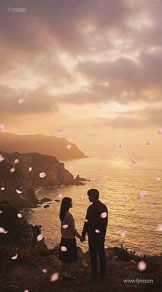 《幻夜回廊》深度漫改电影解析